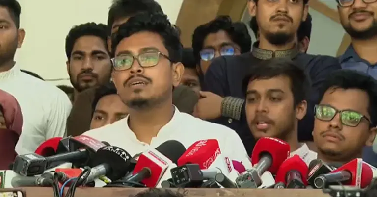 কথা বলছেন সাদিক কয়েম